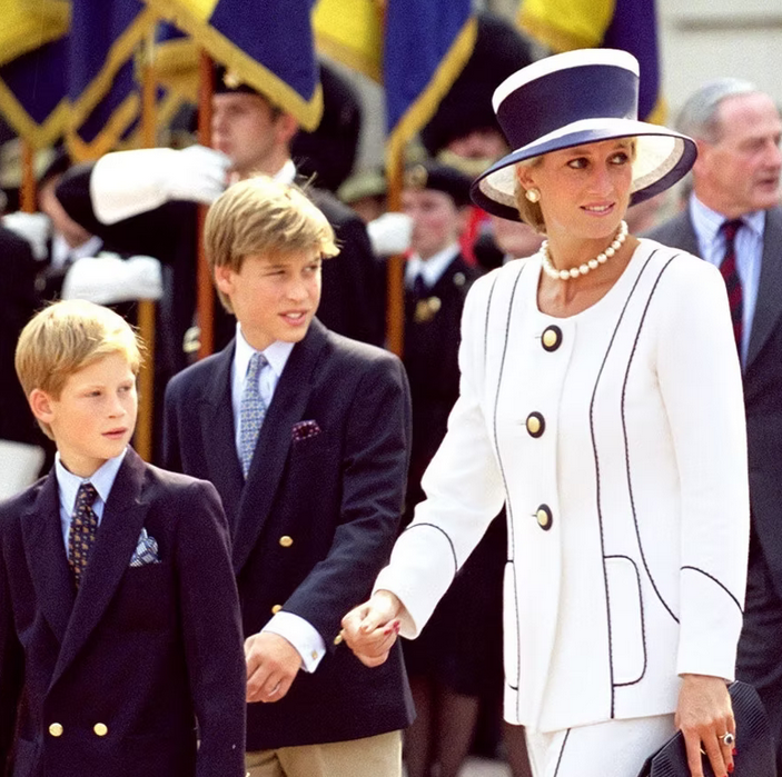 Designers Who Shaped Princess Diana’s 90s Wardrobe