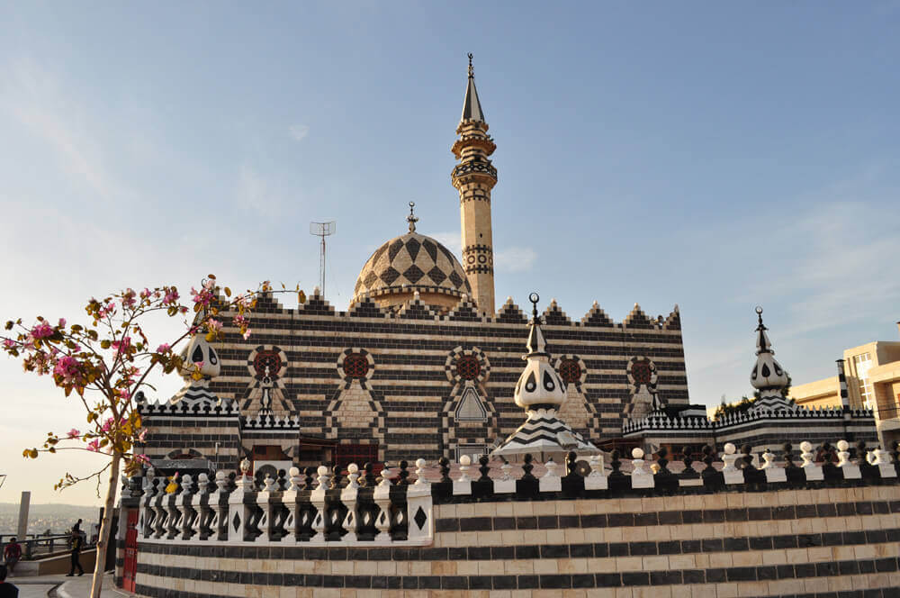 Discover Sacred History with the Ultimate Islamic Tour of Jordan